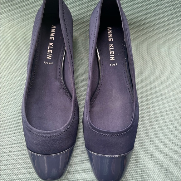 Anne Klein Blue Flats Classic Slip-On Design - Picture 1 of 4